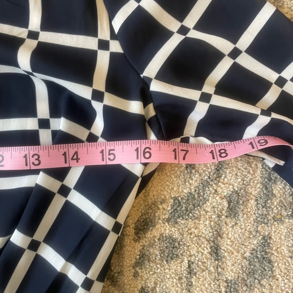 Papaya blue and white windowpane pattern romper, 3/4 sleeve size small - Picture 8 of 14